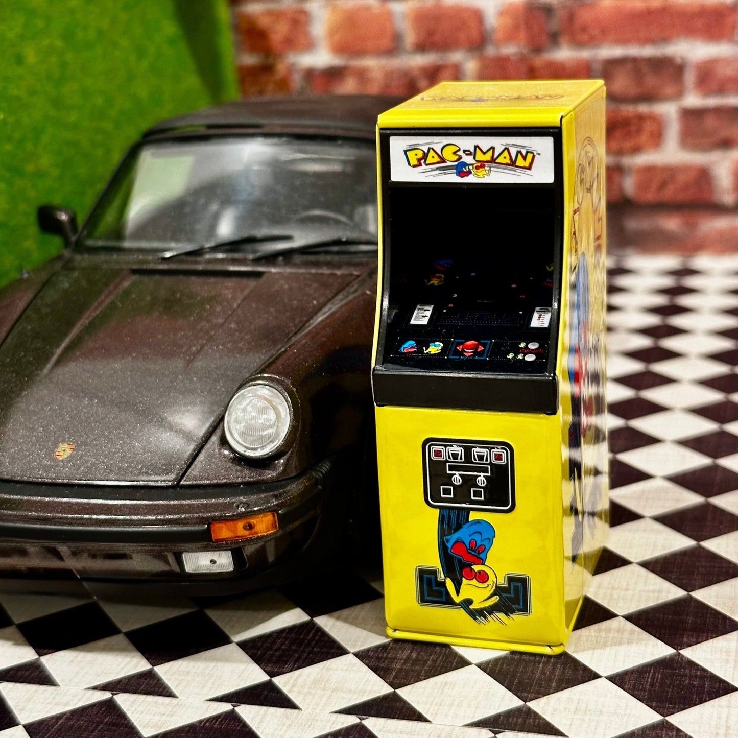 1/12 Scale Pac Man Arcade Game (1/18 1/10) Prop Diorama Figurine | NEW - Product Image