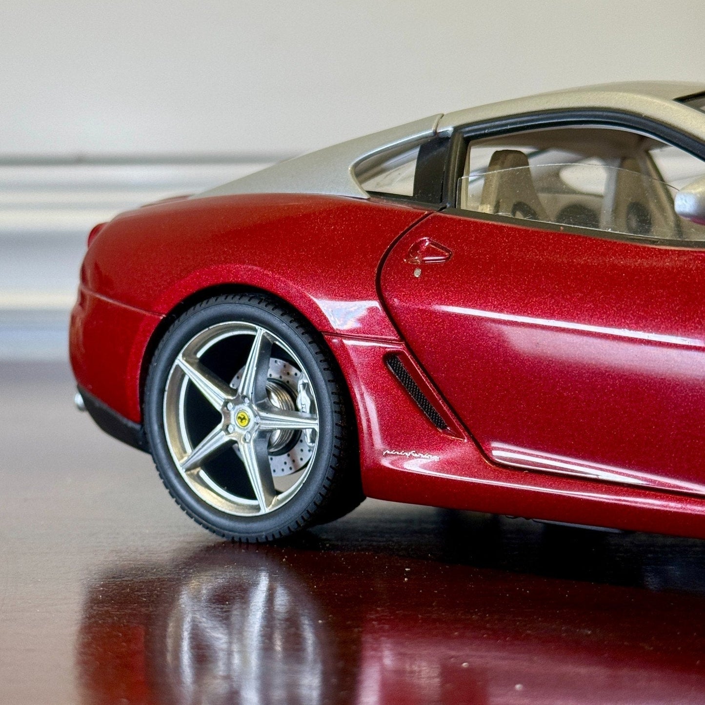 1/18 Ferrari 599 GTB Ruby/Silver Hot Wheels Elite Diecast Car | Rolling Wheels - Product Image