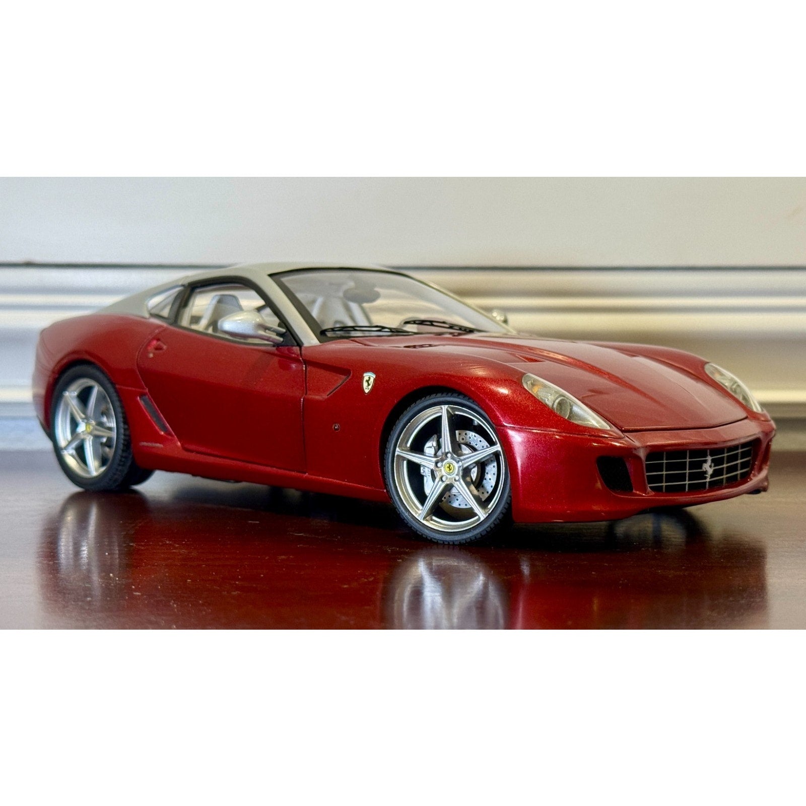 1/18 Ferrari 599 GTB Ruby/Silver Hot Wheels Elite Diecast Car | Rolling Wheels - Product Image
