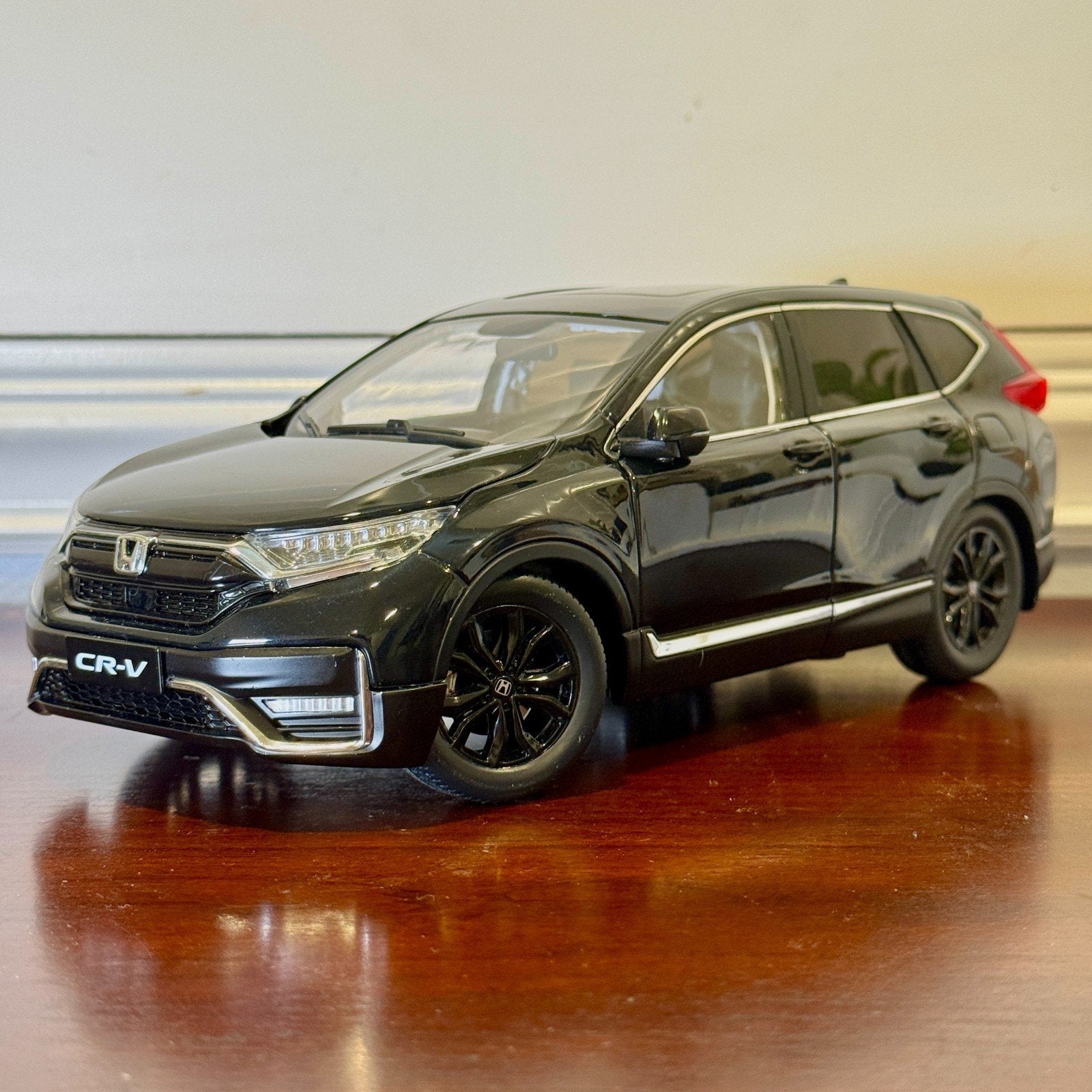1/18 Honda CRV Black/Black Edition Diecast Model Car SUV | With Box - Product Image
