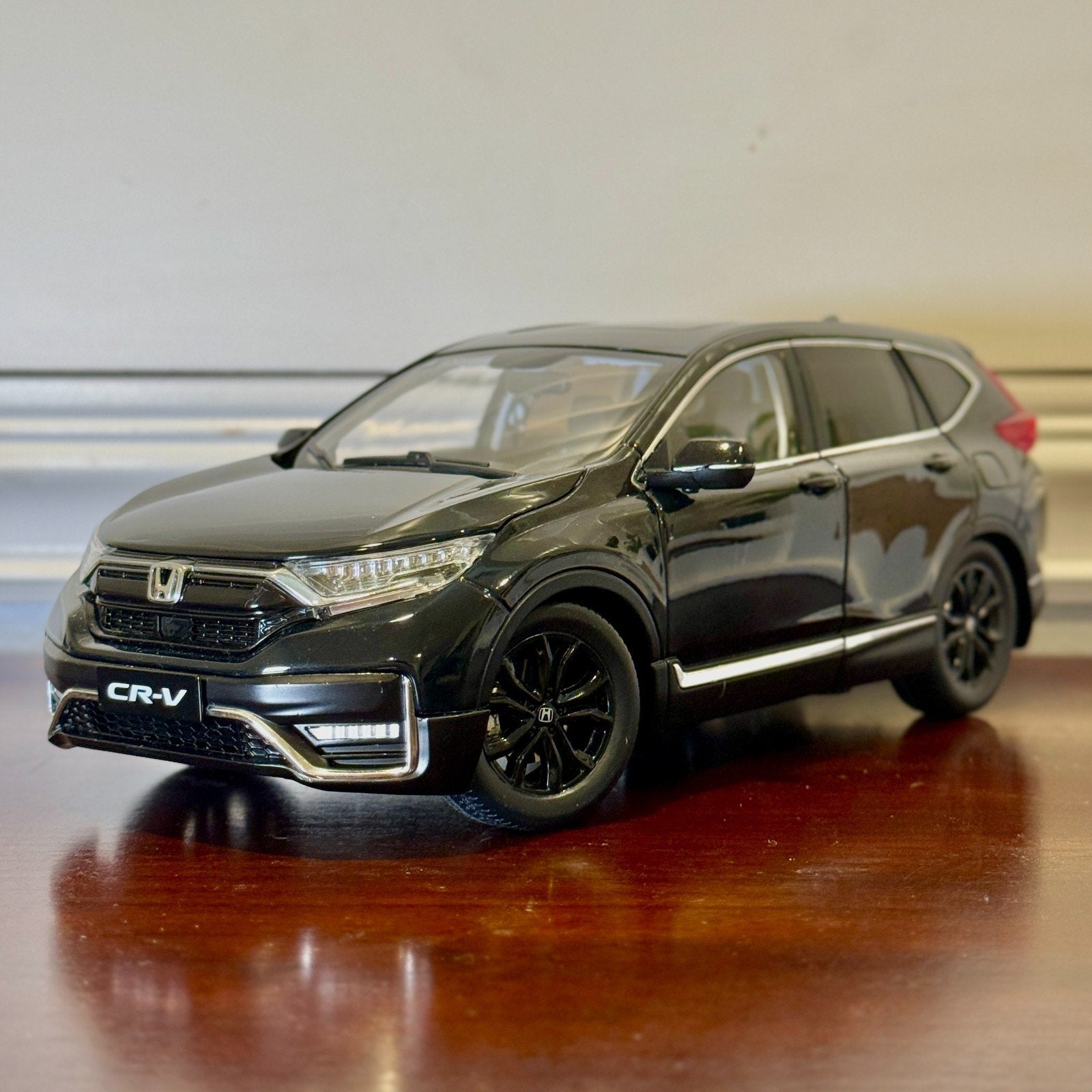 1/18 Honda CRV Black/Black Edition Diecast Model Car SUV | With Box - Product Image