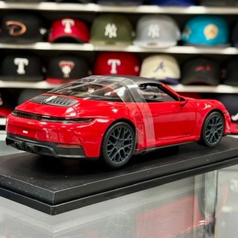 1/18 Porsche 911 Targa GTS Red Maisto Diecast Model Car | New - Product Image