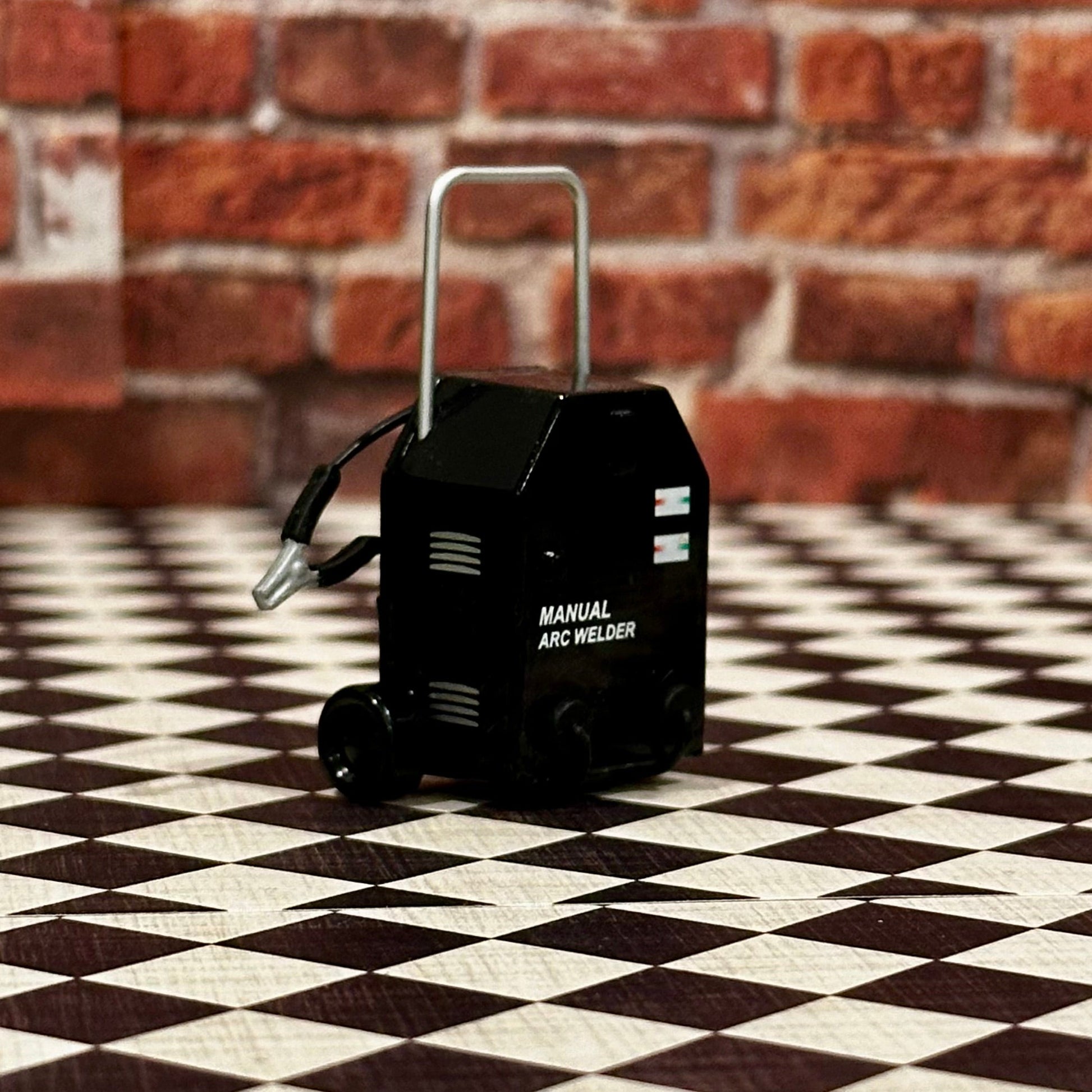 1/18 Scale Battery Charger (1/12 1/10) Prop Shop Tool Garage Diorama | NEW - Product Image