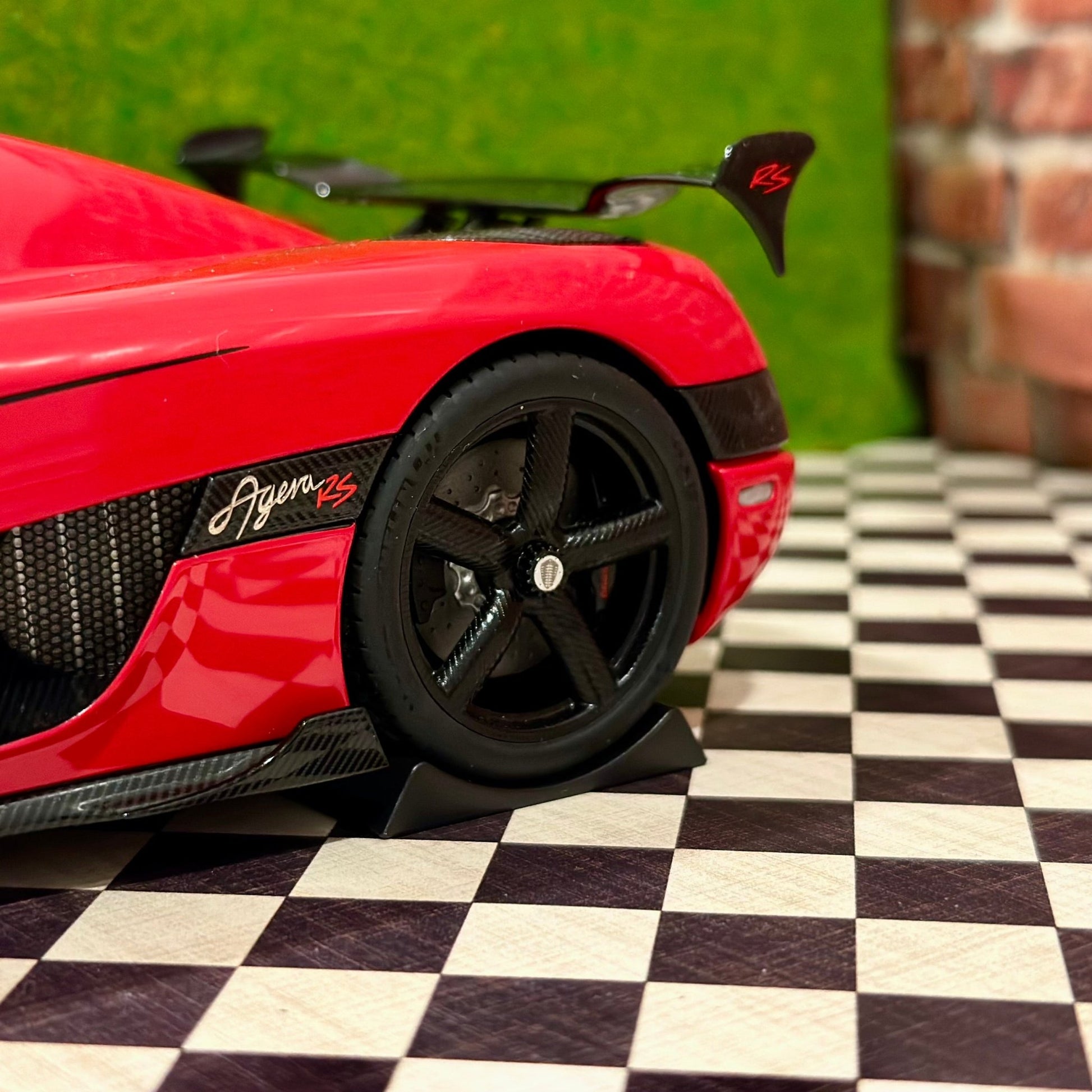 1/18 Scale Diecast Tire Wheel Chocks Car Tire Stopper Block Stop Roll 4 Piece - Product Image