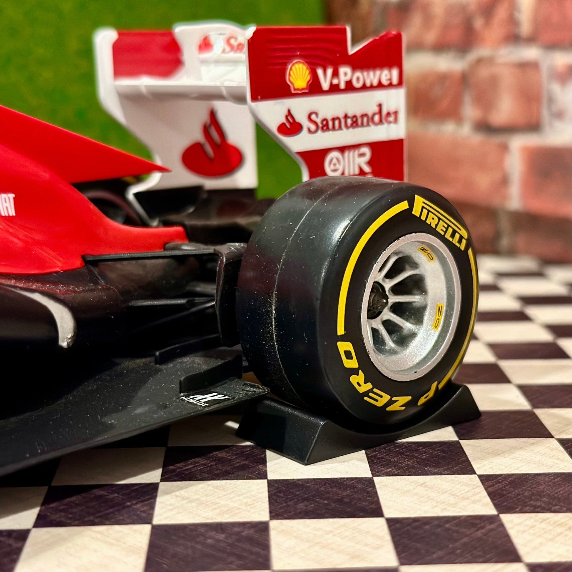 1/18 Scale Diecast Tire Wheel Chocks Car Tire Stopper Block Stop Roll 4 Piece - Product Image