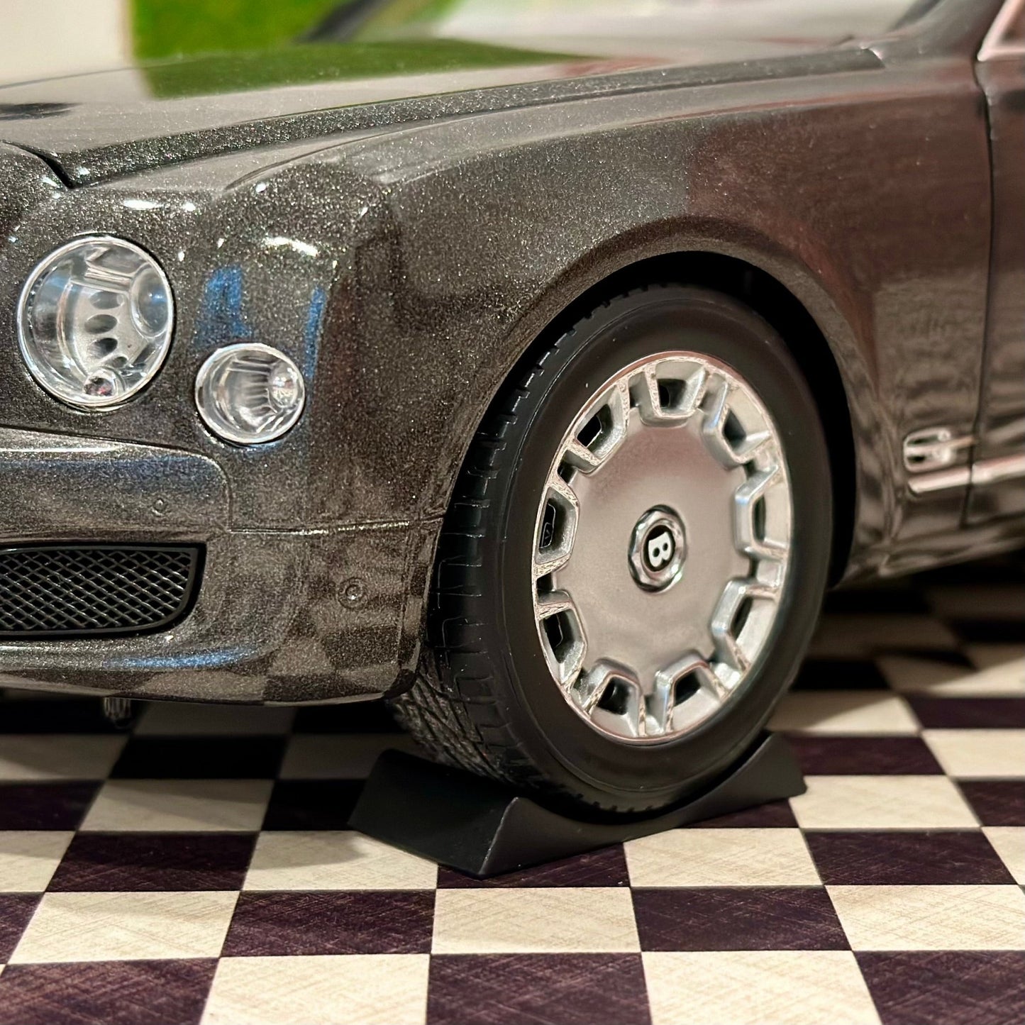 1/18 Scale Diecast Tire Wheel Chocks Car Tire Stopper Block Stop Roll 4 Piece - Product Image