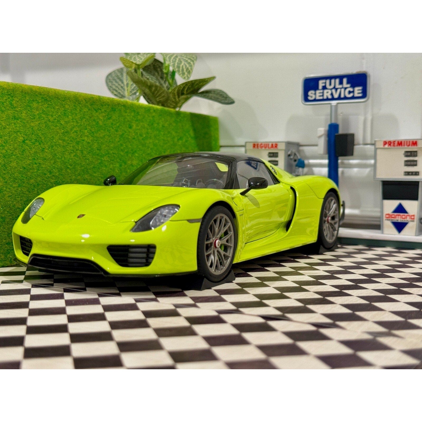 1/18 Scale Wheel Stopper Chocks Tire Block Stop Roll For Diecast Cars | 4 Piece - Product Image