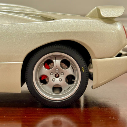 1/18 Lamborghini Diablo Jota SE30 AUTOart | Balloon White - Red Interior