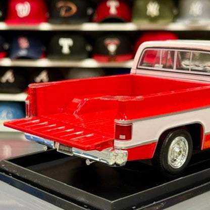 Maisto 1/18 1974 Chevrolet C10 Cheyenne Super Truck Diecast Model Car | New - Product Image