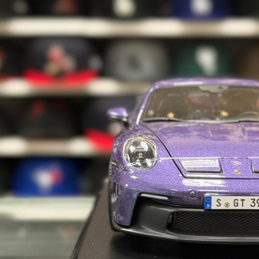 Maisto 1:18 Porsche 911 GT3 992 Frozen Berry Purple Diecast Model Car | New