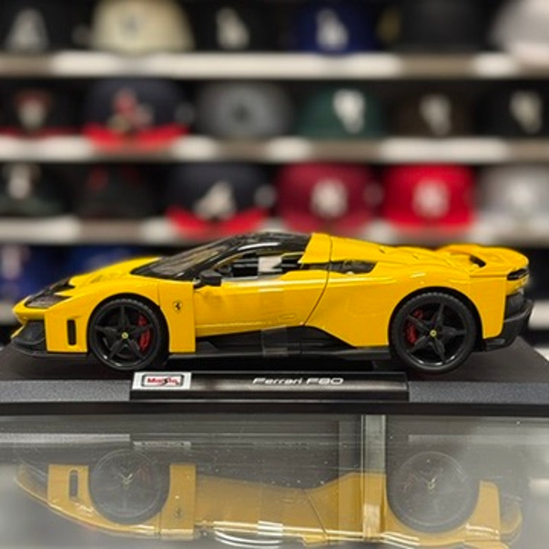 1/18 Ferrari F80 Yellow Hypercar Diecast Model Car | New