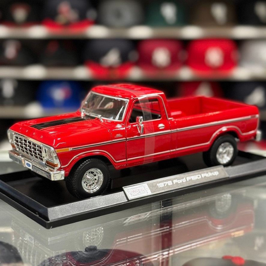 1:18 1979 Ford F-150 Ranger Pickup Truck Red Diecast Model Truck
