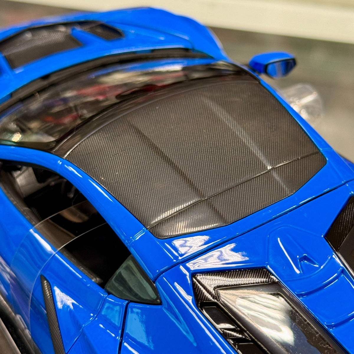 Maisto 1/18 Corvette ZR1 Coupe Deep Blue Special Edition Diecast Model Car | New - Product Image