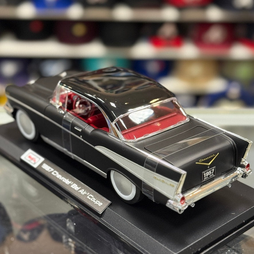 1:18 1957 Chevrolet Bel Air Coupe Black Diecast Model Car Hardtop