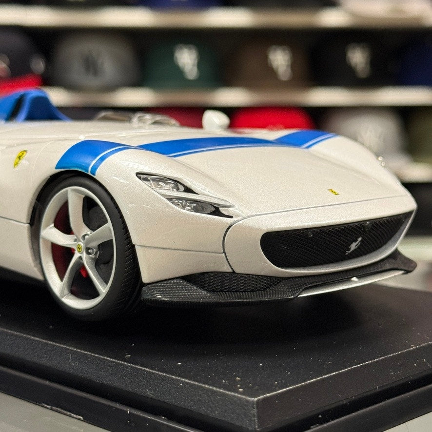 Maisto 1:18 Ferrari Monza SP1 White Blue Diecast Model Car | New