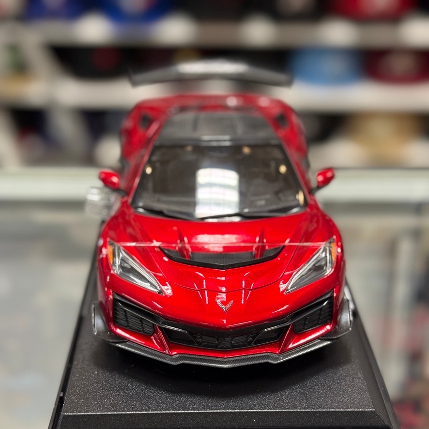 1/18 Chevrolet Corvette ZR1 Metallic Red Sports Car Diecast Model Car | New