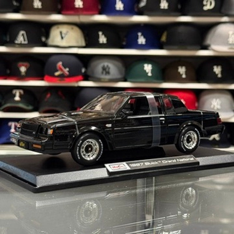 1/18 Buick 1987 Grand National Black Coupe Diecast Model Car | New