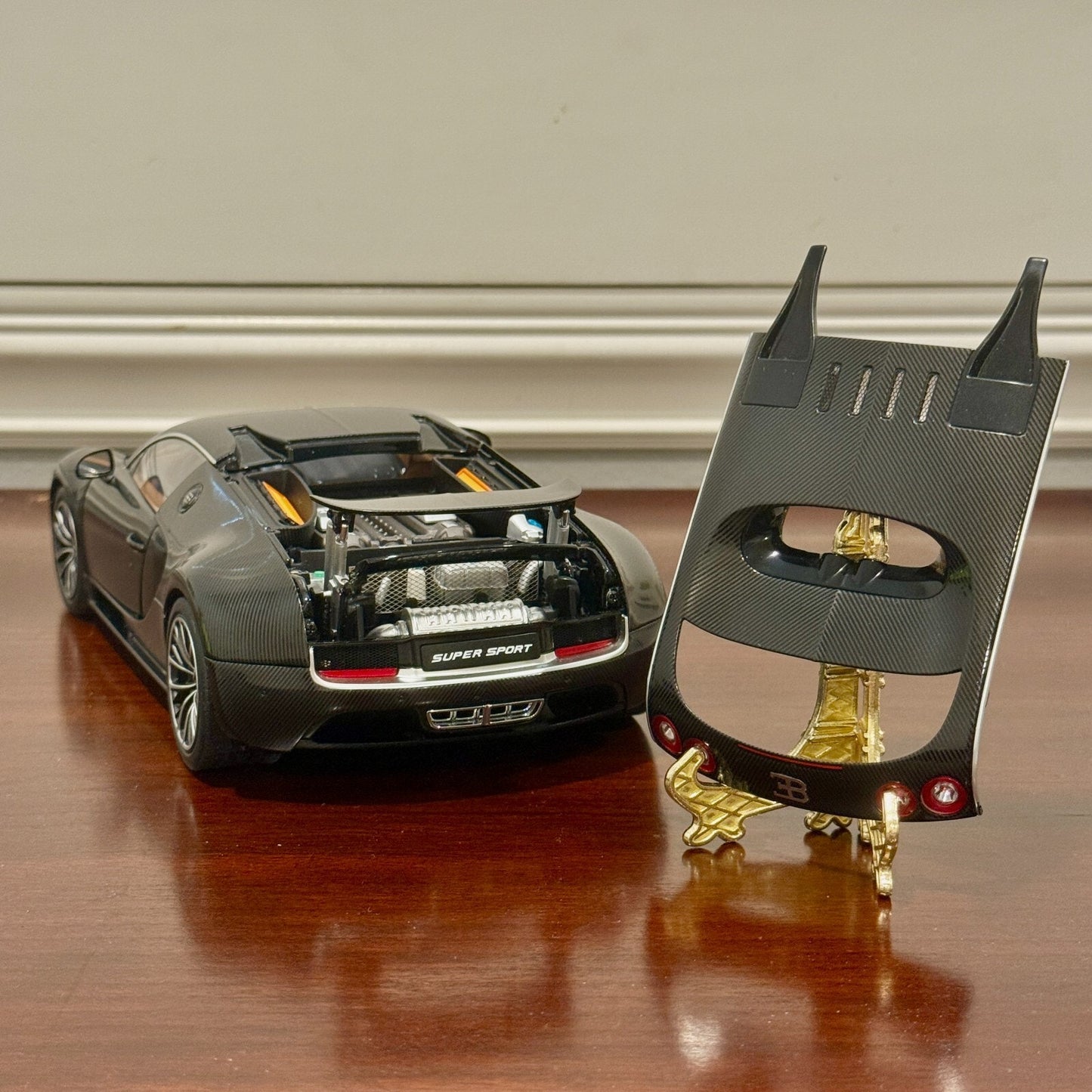 AUTOart 1/18 Bugatti Veyron Super Sport 2010 GT Carbon Black | In Box with CoA