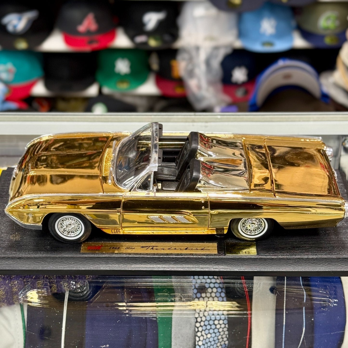 1/18 1963 Ford Thunderbird Convertible Anson Metal Series American Golden | Read