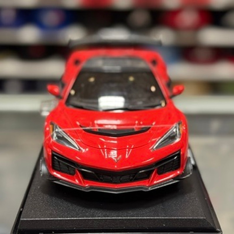 1/18 Chevrolet Corvette ZR1 Citrus Red Sports Car Diecast Model Car | New