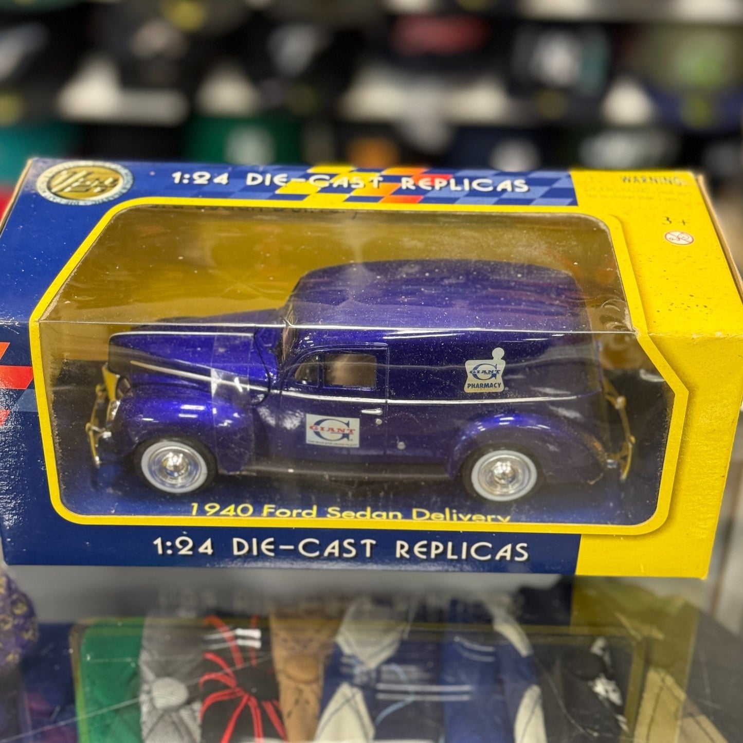 1/24 1940 Ford Sedan Delivery 'Pharmacy' Motormax Blue