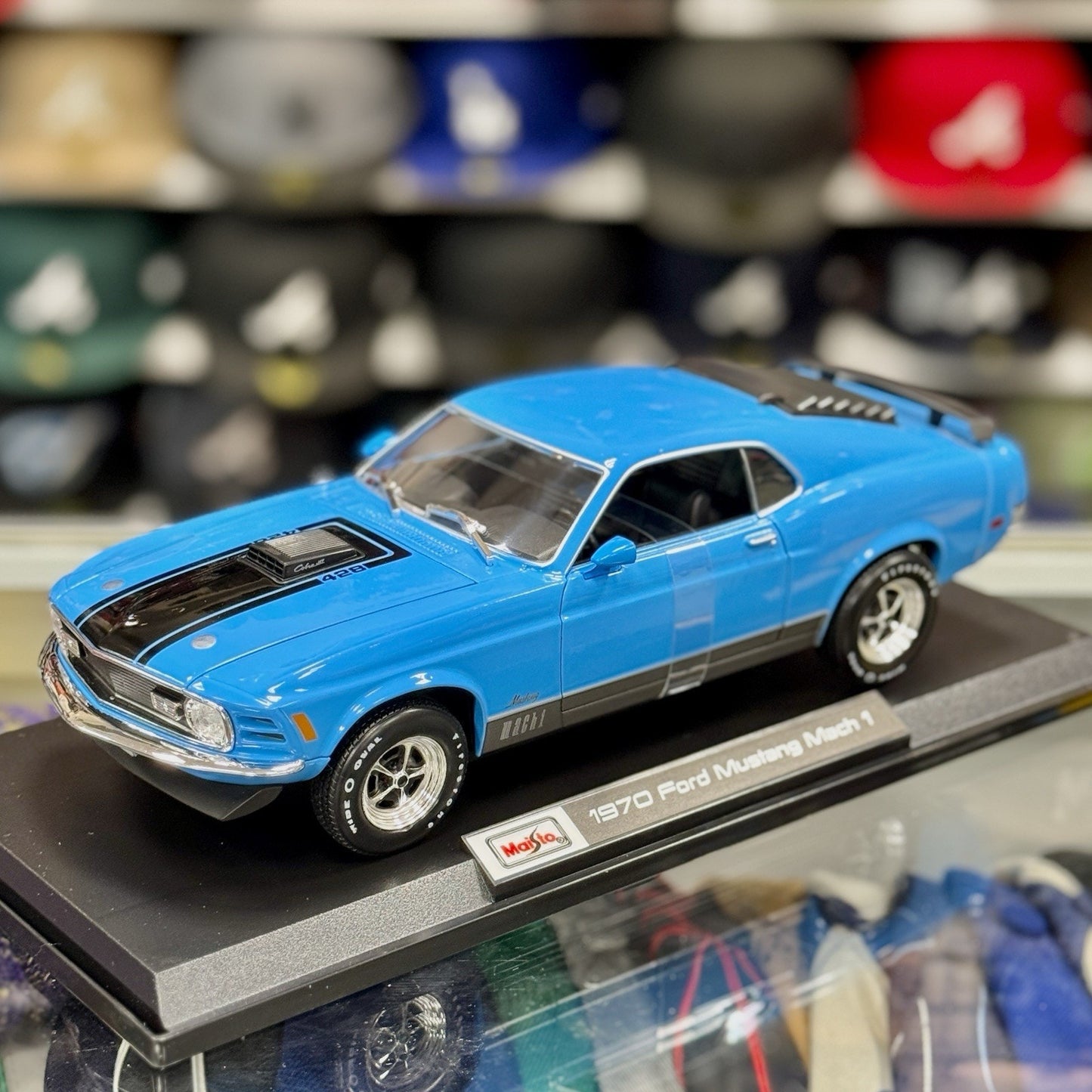 1/18 1970 Ford Mustang Mach 1 Maisto Diecast Model Car | Blue
