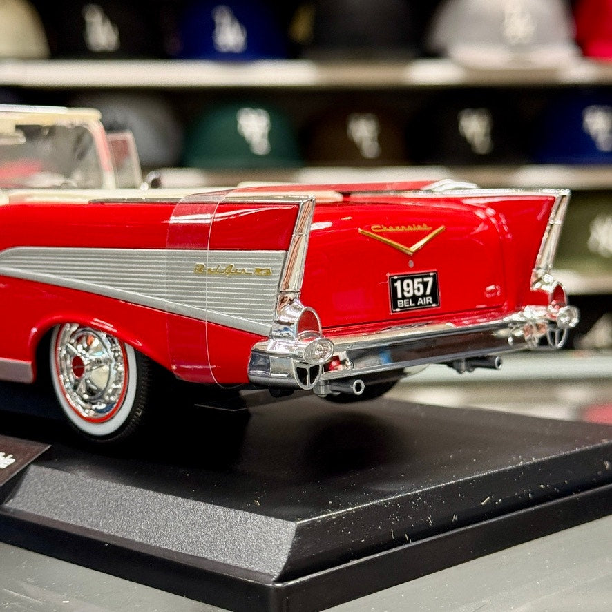 1/18 Chevrolet 1957 Bel Air Red Convertible Diecast Model Car | New