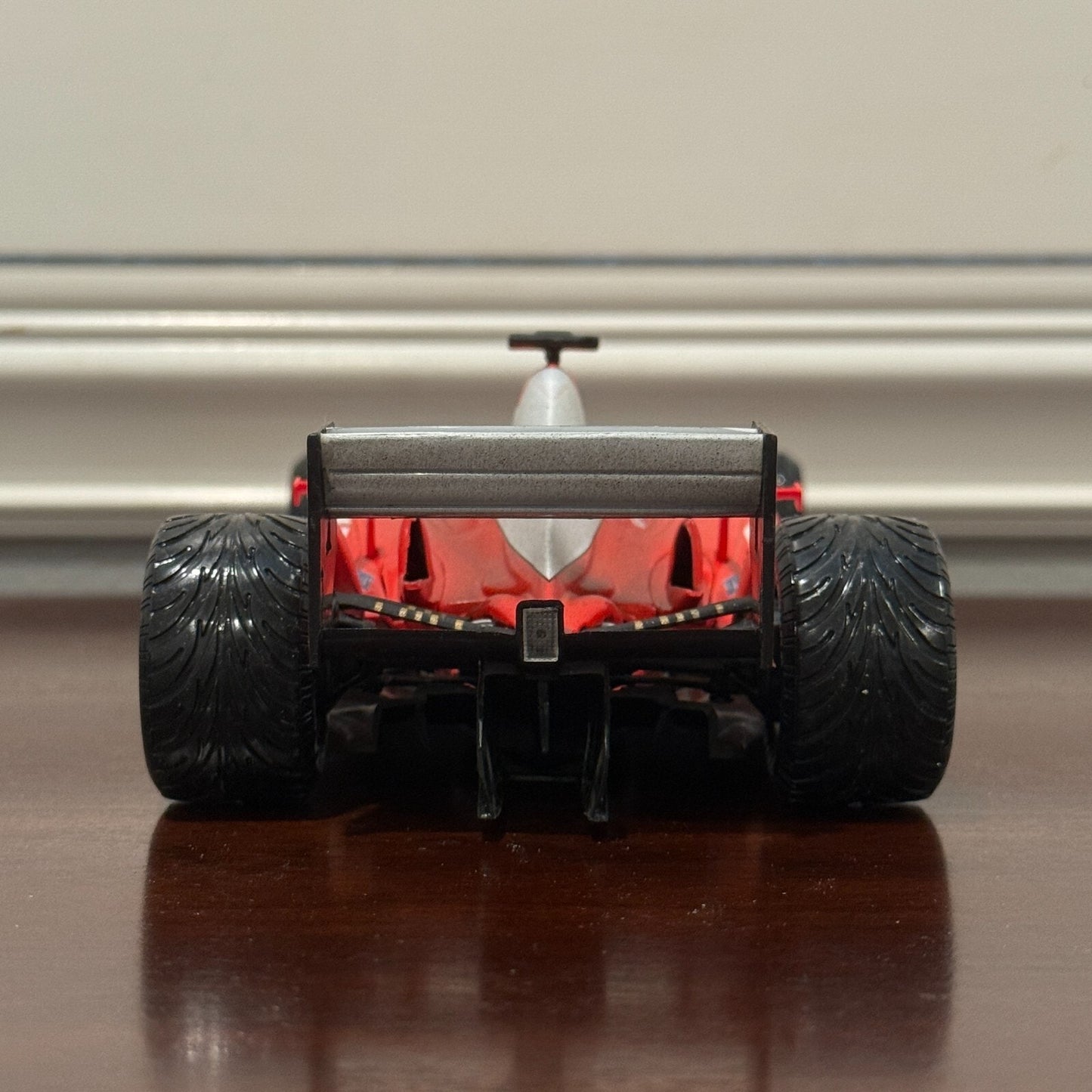 1/18 Ferrari F1 F2003-GA After Race Wet Wheels Formula 1 Schumacher Hot Wheels