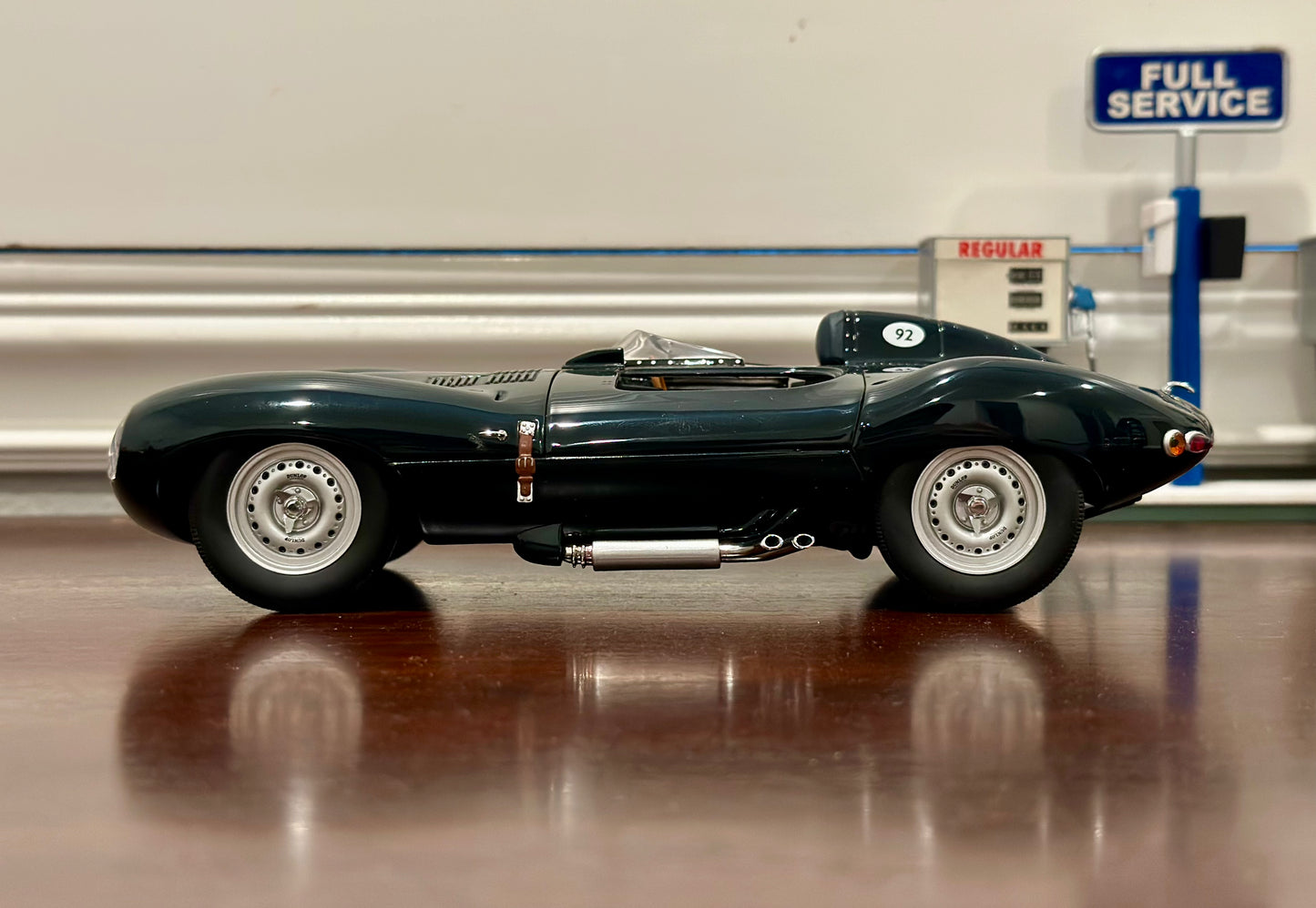 AUTOart 1/18 Jaguar D Type Short Nose British Racing Green