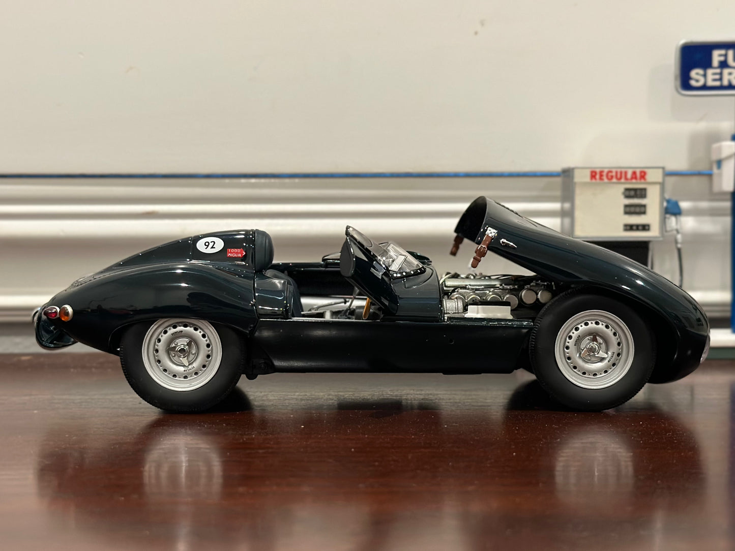 AUTOart 1/18 Jaguar D Type Short Nose British Racing Green