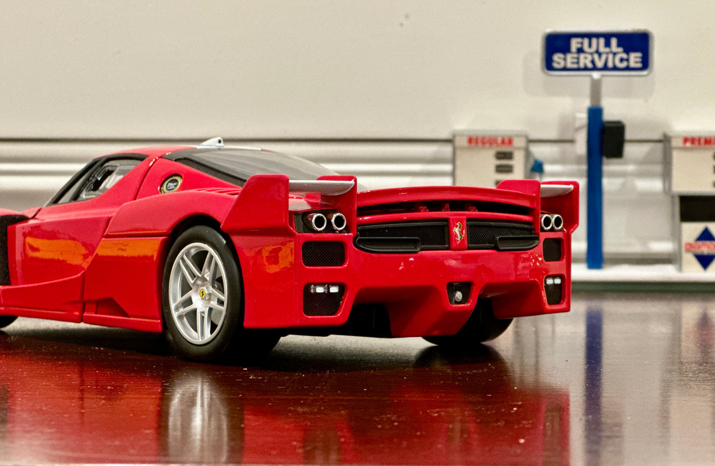 Ferrari Fxx Evo Red/White | Hot Wheels Elite 1/18 | In Box