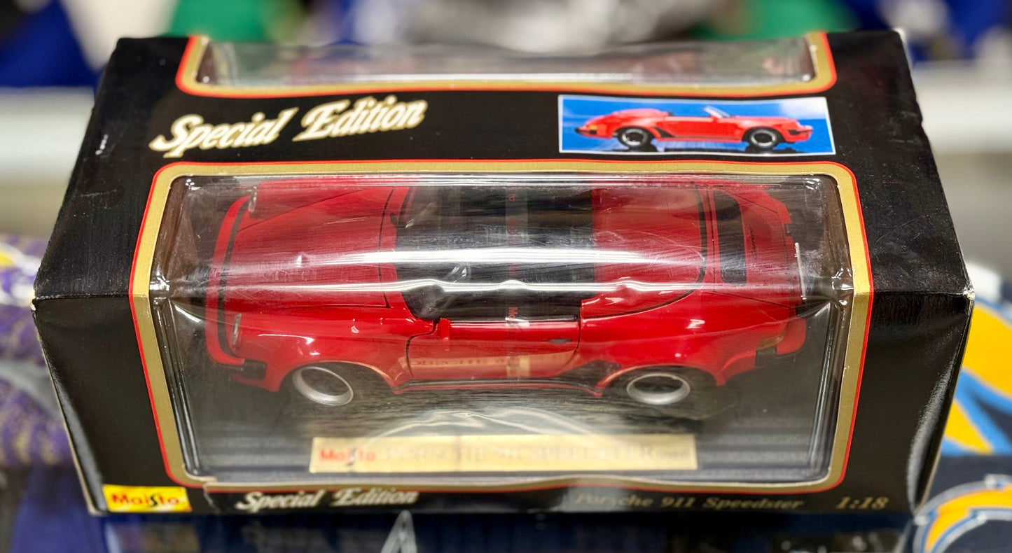 Porsche 911 Carrera Speedster Red Vintage Maisto 1/18 | New
