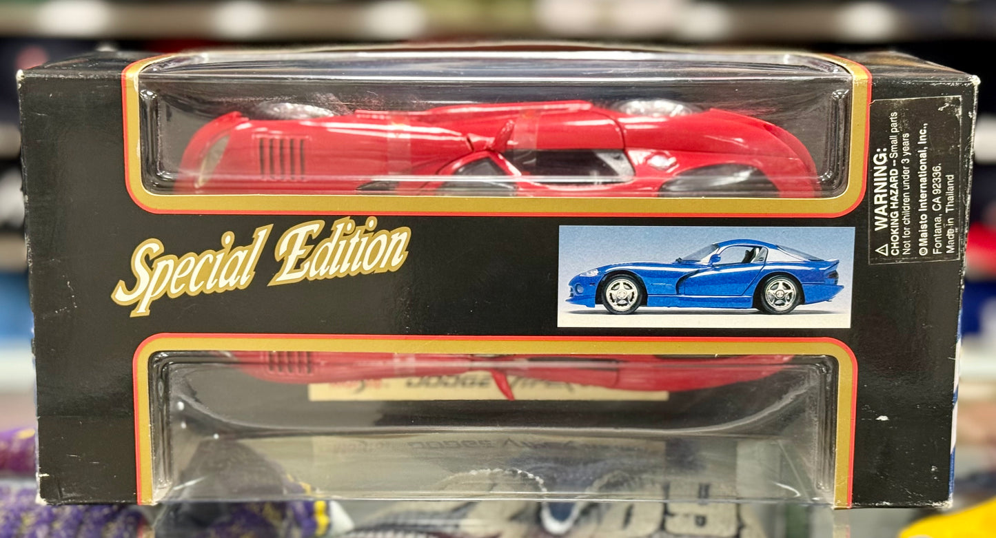 Dodge Viper GTS Red/White Stripes Vintage Maisto 1/18 | New