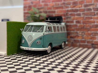 Volkswagen T2a Transporter Sage/Creme | Schuco 1/18