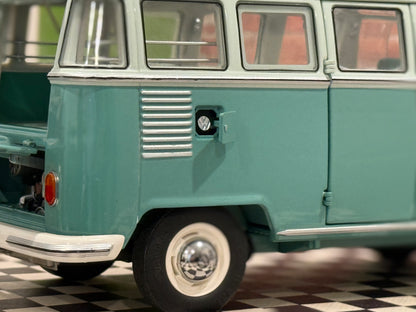 Volkswagen T2a Transporter Sage/Creme | Schuco 1/18