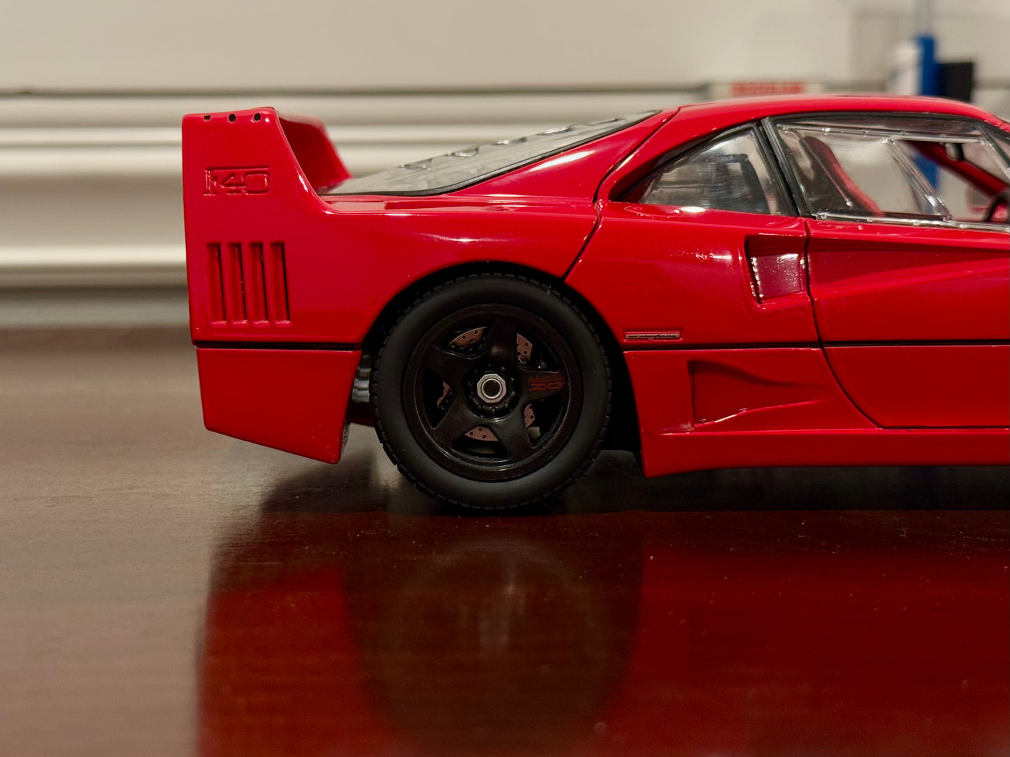 Ferrari F40 Light Weight, Red | Kyosho 1/18
