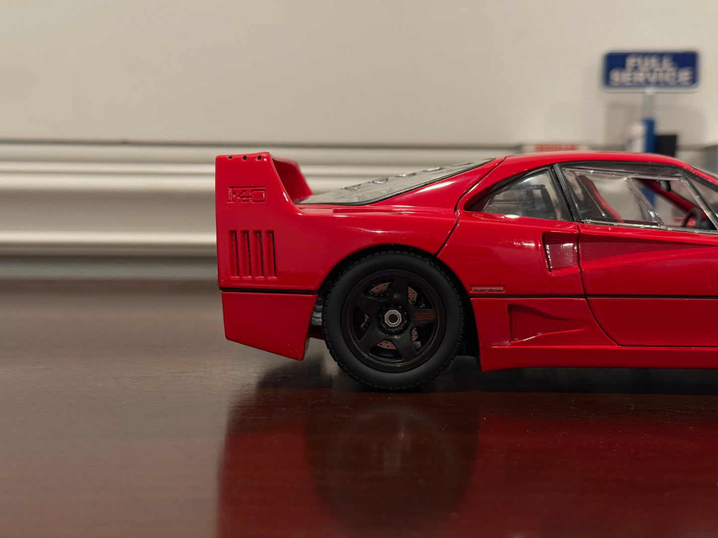 Ferrari F40 Light Weight, Red | Kyosho 1/18