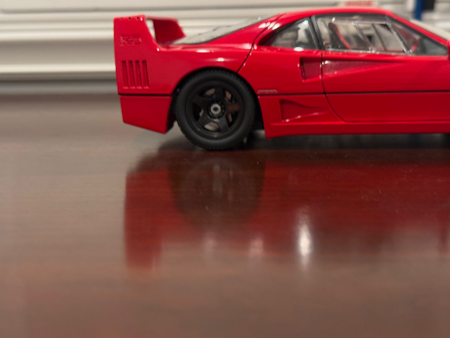 Ferrari F40 Light Weight, Red | Kyosho 1/18