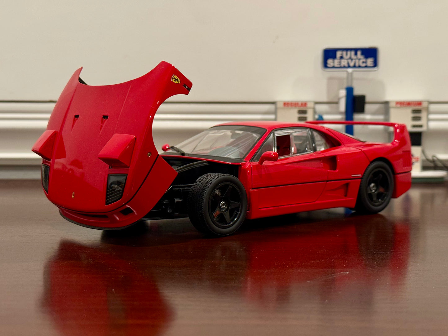 Ferrari F40 Light Weight, Red | Kyosho 1/18