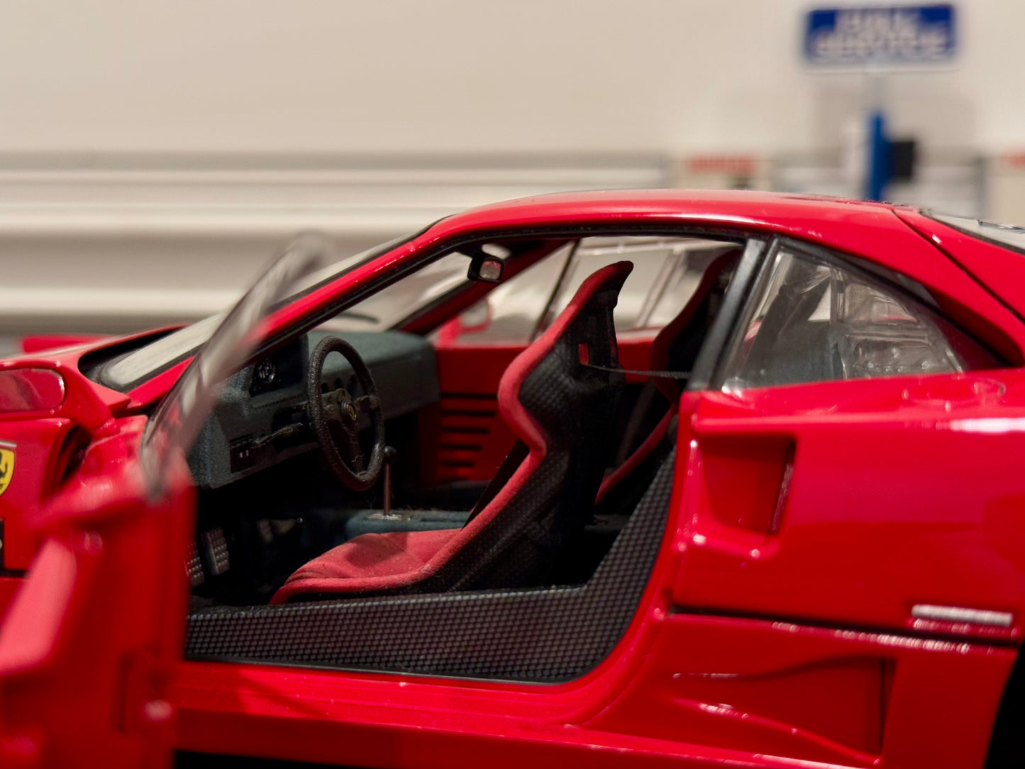 Ferrari F40 Light Weight, Red | Kyosho 1/18