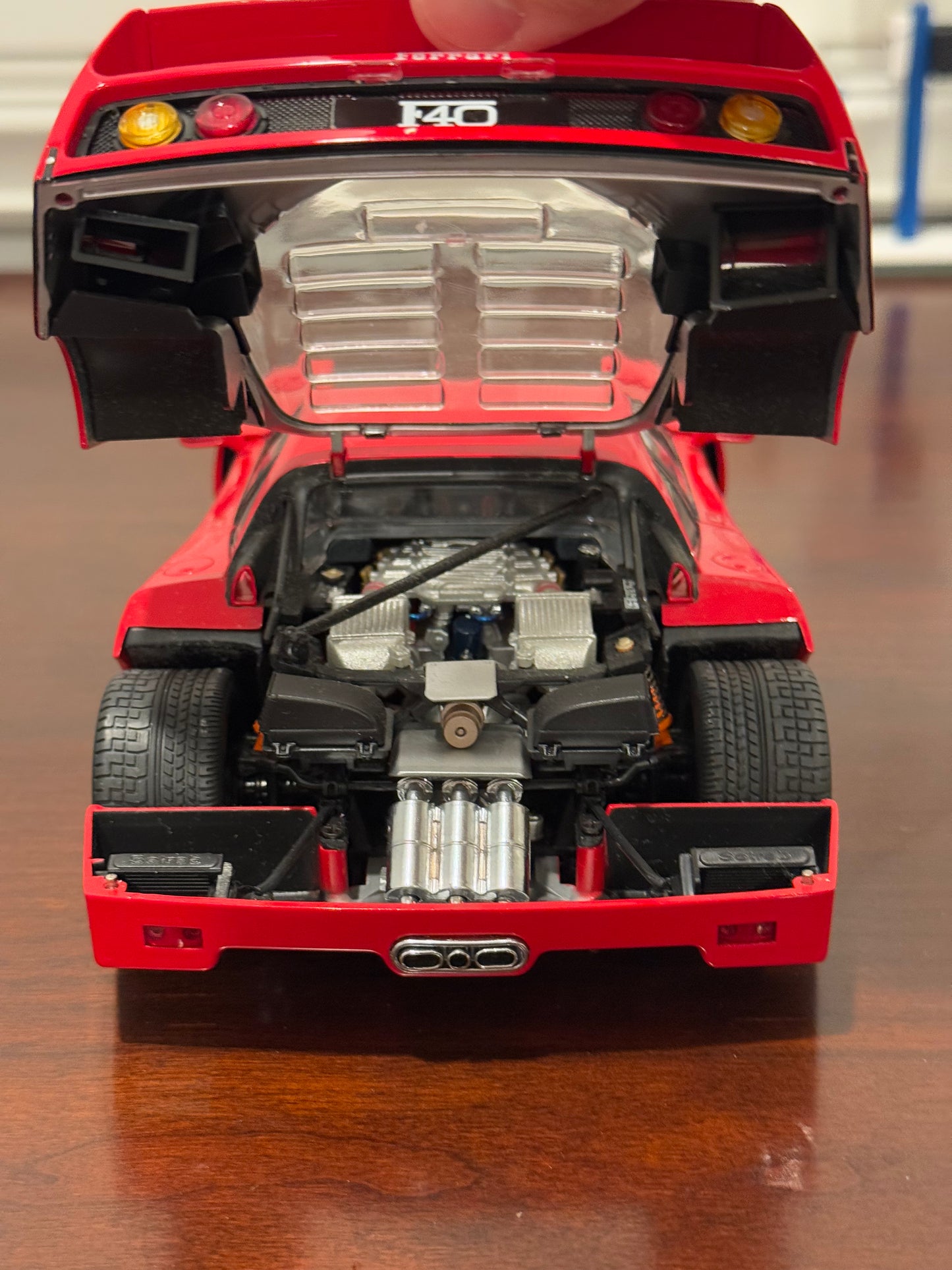 Ferrari F40 Light Weight, Red | Kyosho 1/18