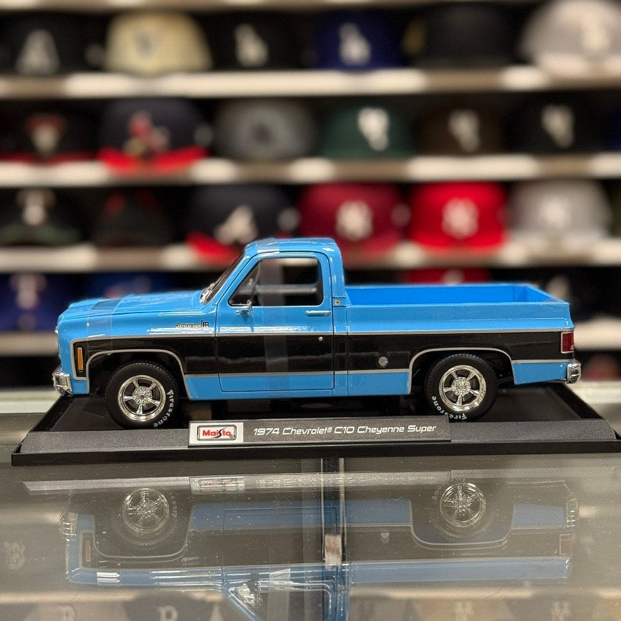 1/18 Chevrolet 1979 C10 Cheyenne Super Blue Pickup Truck Diecast Model | New