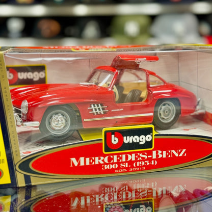 1/18 1954 Mercedes Benz 300SL Red BBurago Special Collection | Made in Italy