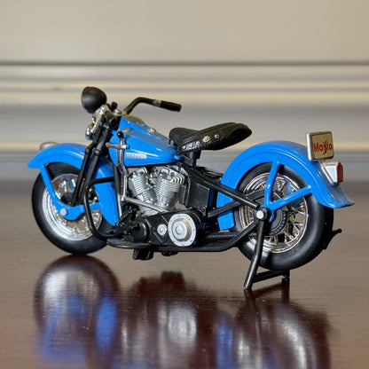 1:18 Maisto Harley Davidson Road King Light Blue Diecast Model Motorcycle