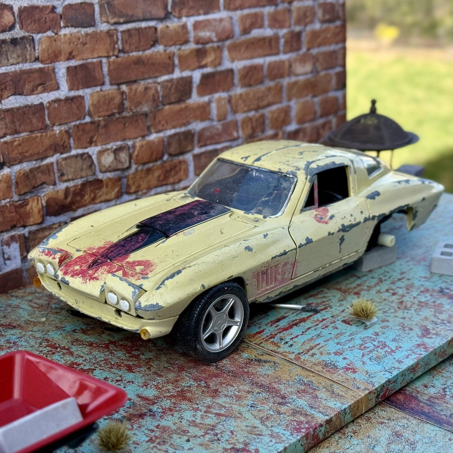 American Muscle 1967 Corvette Stingray 1/18 Scale Diecast Model Car | Parts Car - Product Image