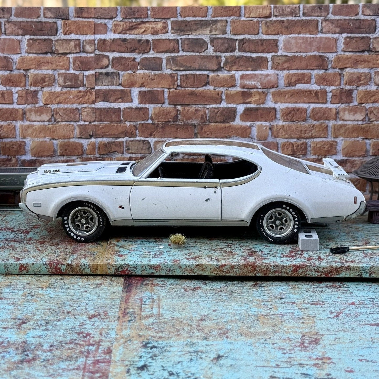American Muscle 1969 Hurst Olds Oldsmobile 1/18 Scale Diecast Model Car | Parts Car - Product Image