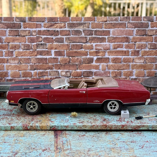 American Muscle 1969 Plymouth GTX Hemi Red 1/18 Scale Diecast Model Car | Parts Car - Product Image