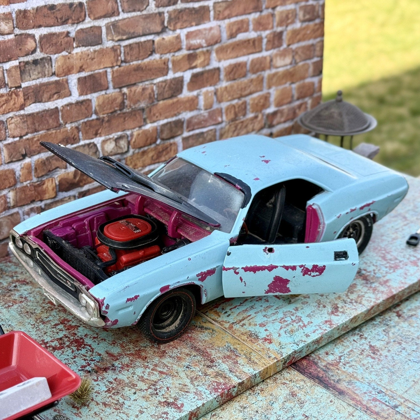 American Muscle 1970 Dodge Challenger T/A 1/18 Scale Diecast Model Car | Parts Car - Product Image