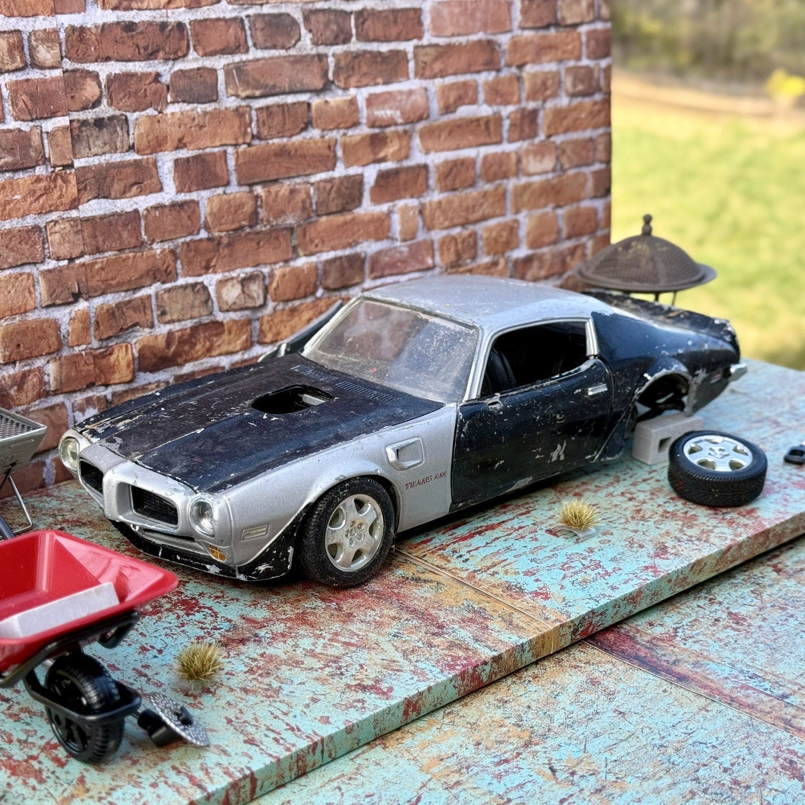 American Muscle 1973 Pontiac Firebird Trans Am 1/18 Scale Diecast Model Car | Parts Car - Product Image