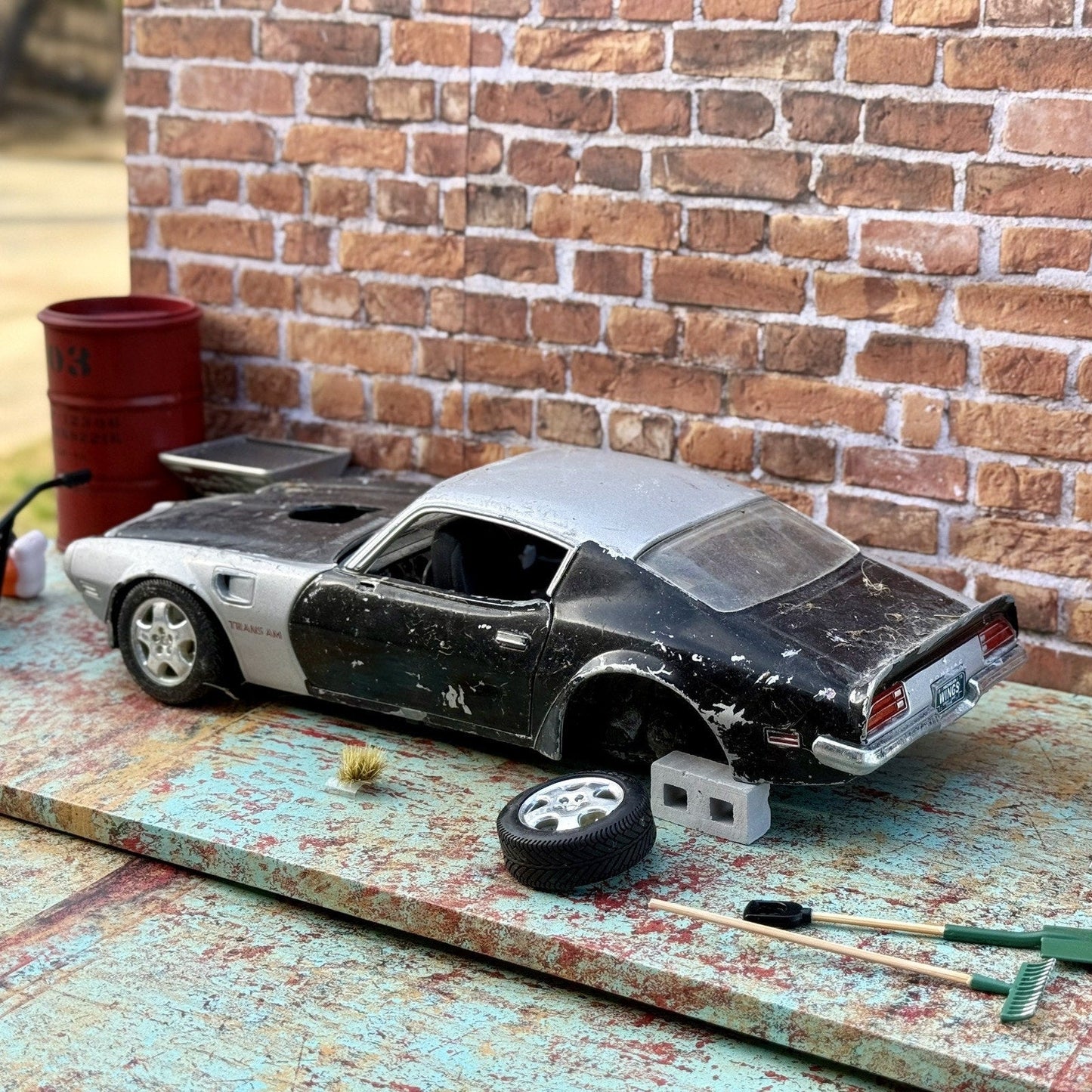 American Muscle 1973 Pontiac Firebird Trans Am 1/18 Scale Diecast Model Car | Parts Car - Product Image